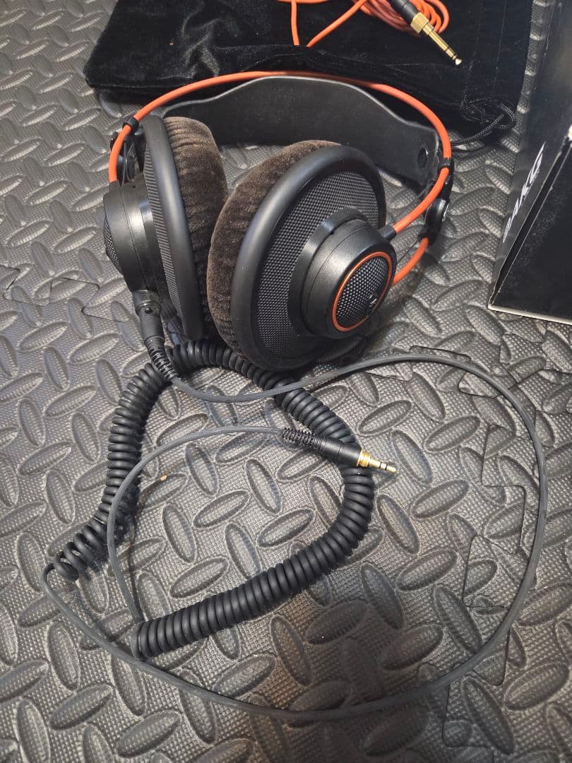 AKG K712 PRO ヘッドホン