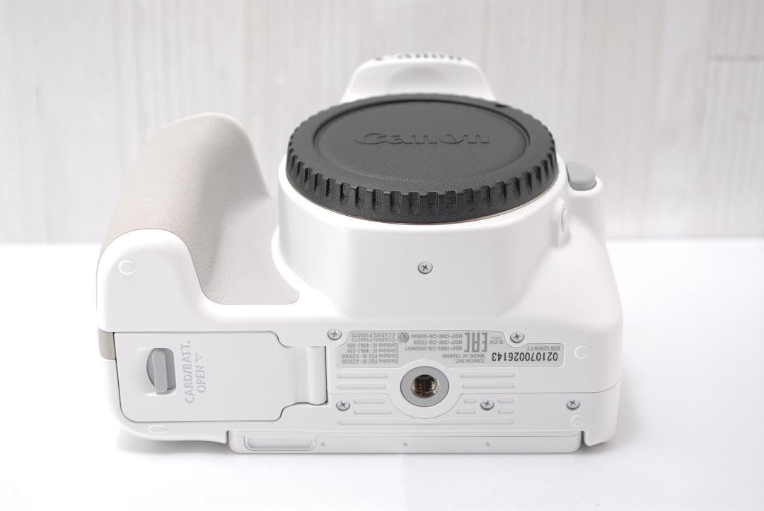 ✨人気色ホワイト✨Canon Kiss X9 スマホ転送 収納バッグ付き❤️