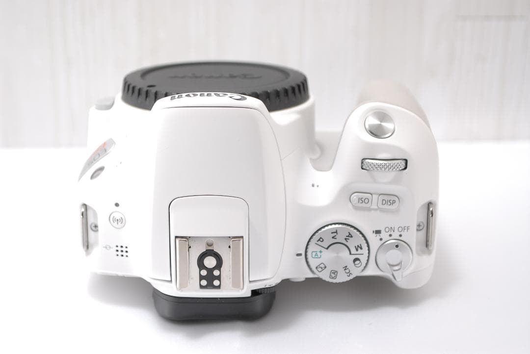 ✨人気色ホワイト✨Canon Kiss X9 スマホ転送 収納バッグ付き❤️