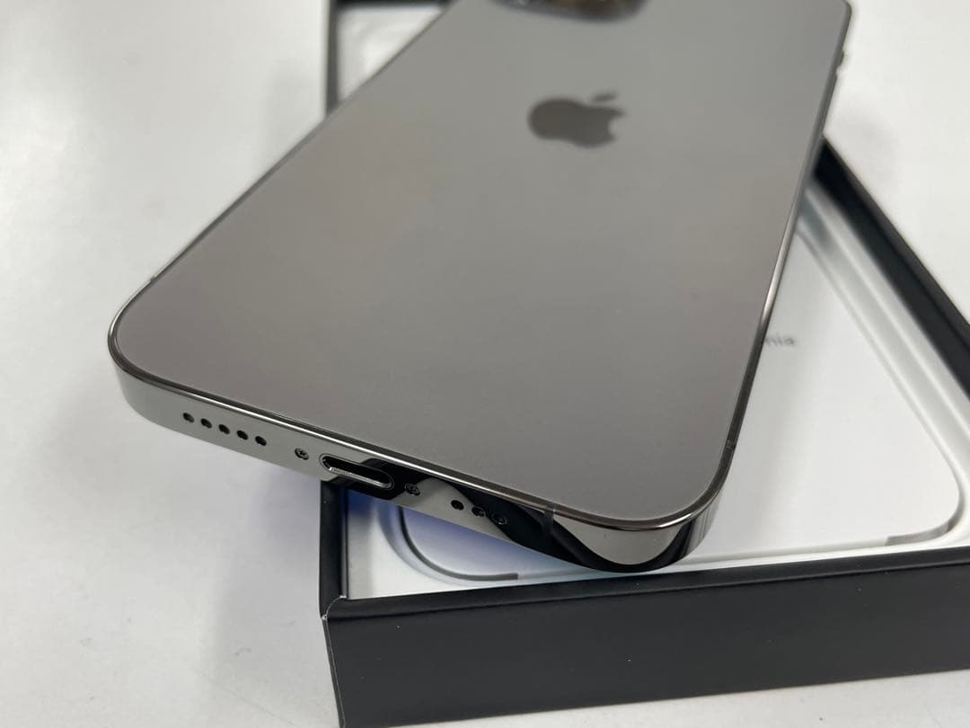 超美品 iPhone12Pro 256GB SIMフリーバッテリー新品100％