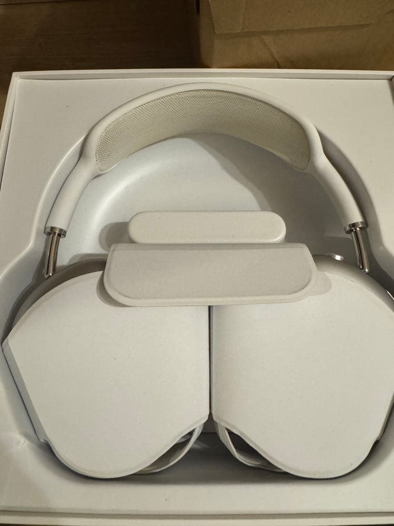 AirPods Max シルバー