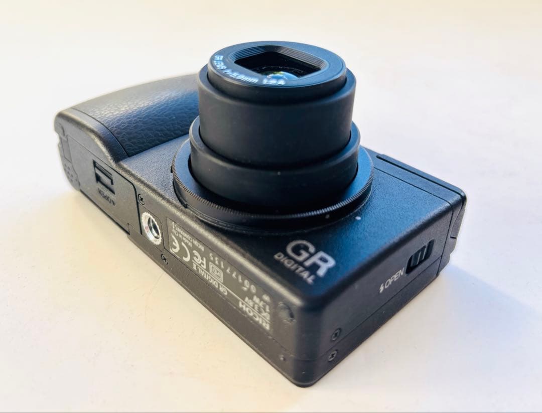 【美品】RICOH デジタルカメラGRII＋GRⅡコンプリートガイド付き