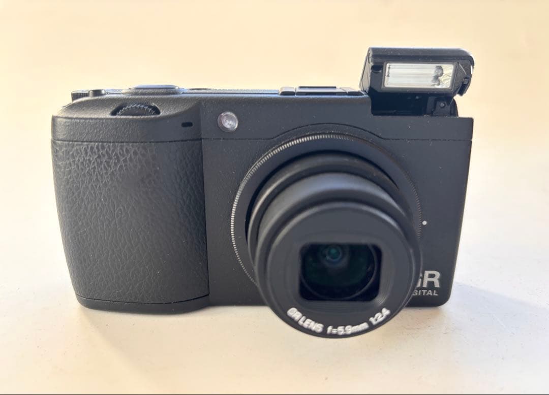 【美品】RICOH デジタルカメラGRII＋GRⅡコンプリートガイド付き
