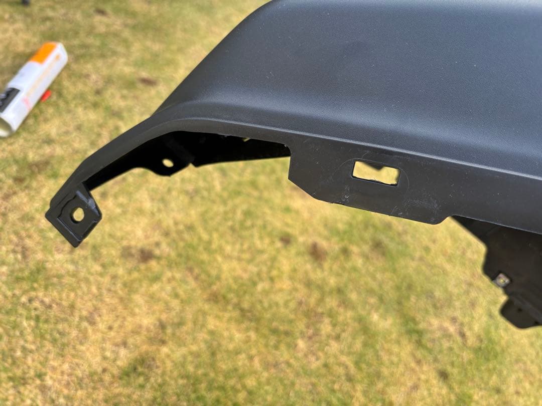 ジムニー　JB64 新車外し　純正　 フロントバンパー メッシュグリル