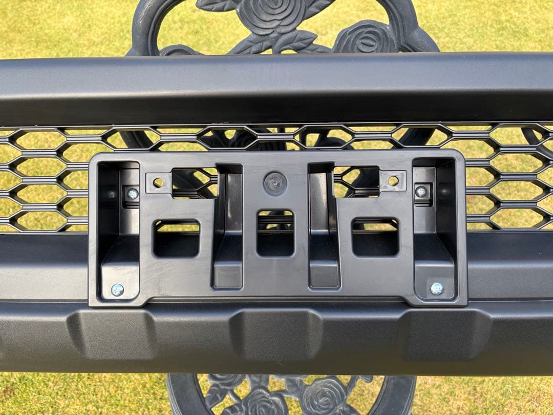 ジムニー　JB64 新車外し　純正　 フロントバンパー メッシュグリル