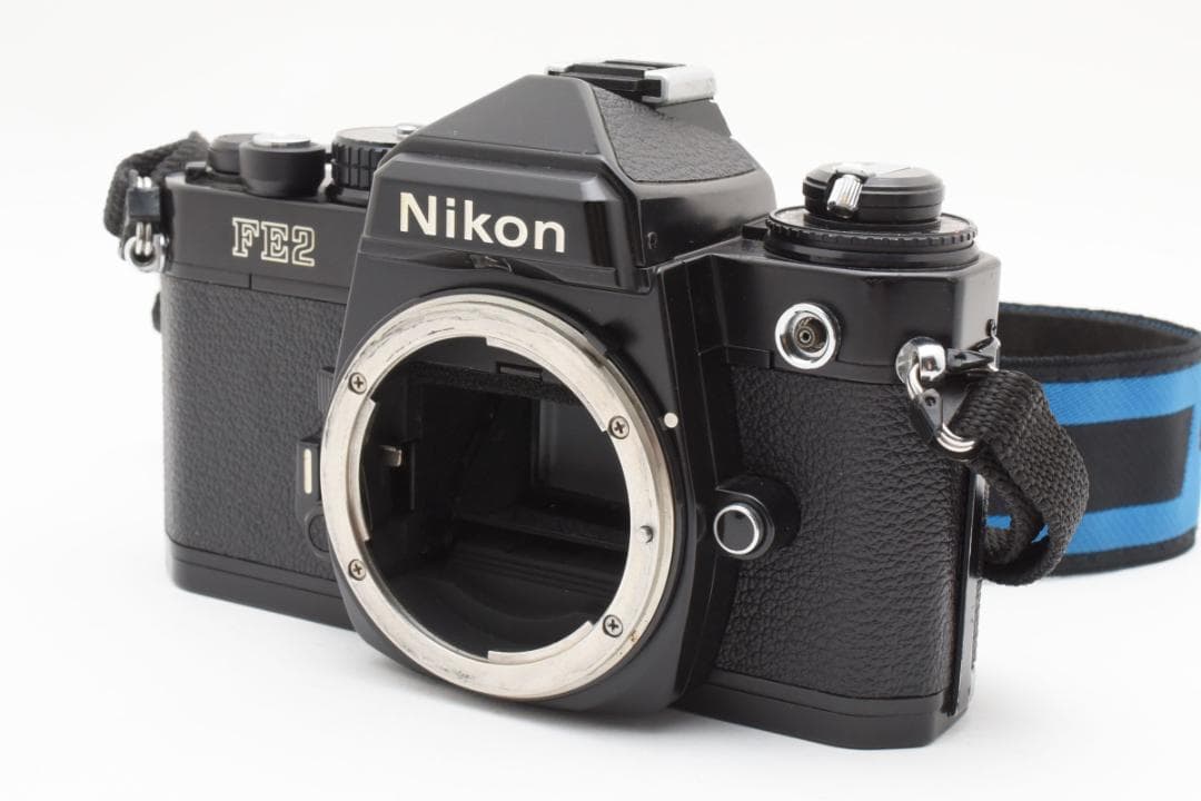 超美品 NIKON FE2 ブラック　フィルムカメラ　モルト新品交換済 M245