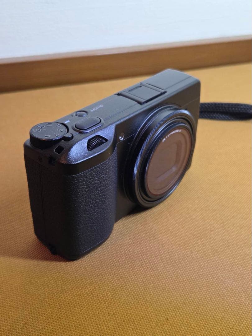 テイナさま専用　RICOH GR3 コンパクトデジタルカメラ 本体