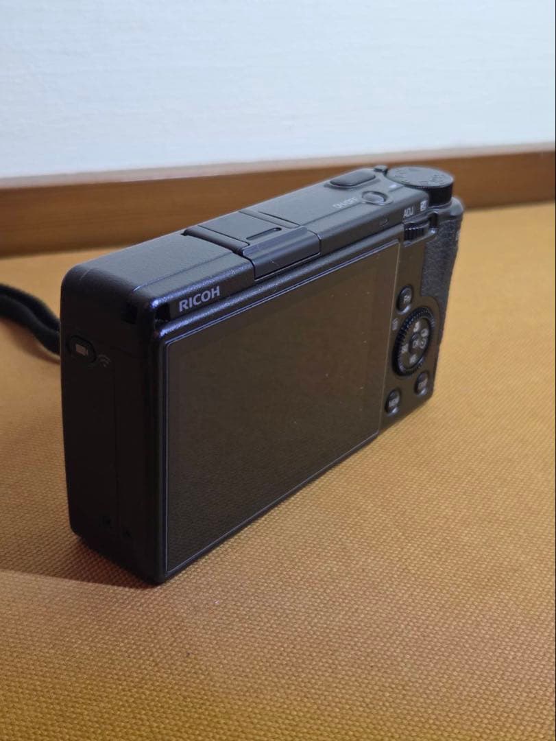 テイナさま専用　RICOH GR3 コンパクトデジタルカメラ 本体