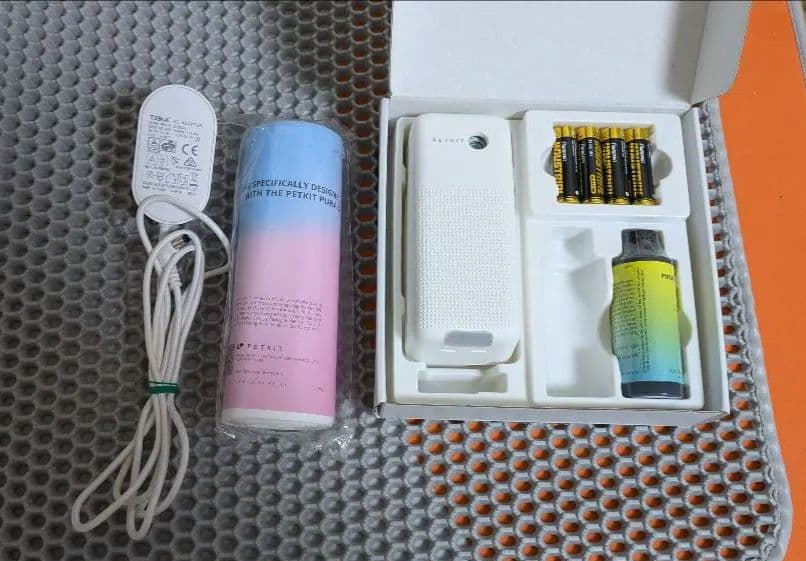 写真赤丸の所にオシッコ跡有　PETKIT PURA MAX 猫　自動トイレ