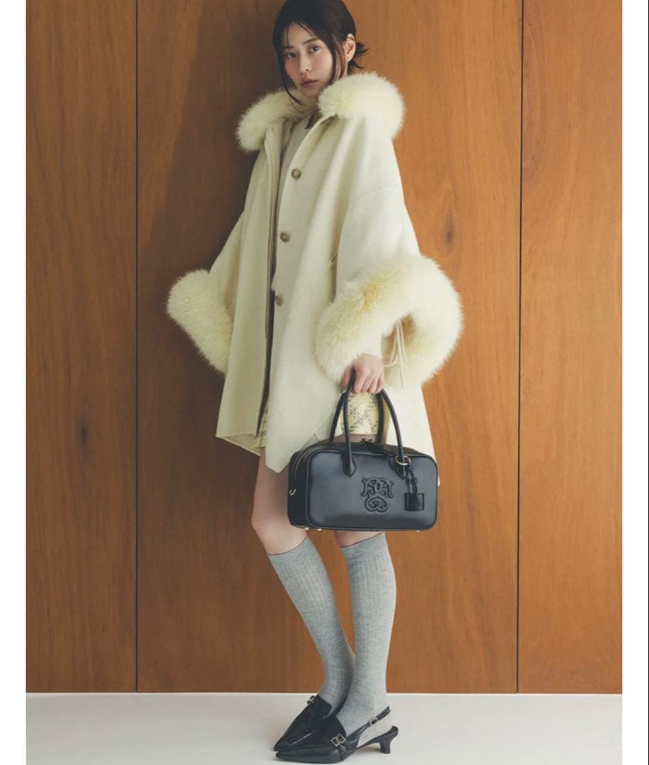 美品 スナイデルsnidel ファー付きミドルケープコート イエロー