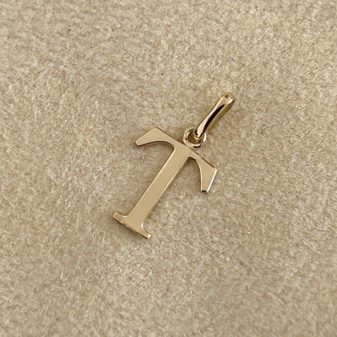 K18 18K イニシャル アルファベット T トップ ヘッド チャーム 新品