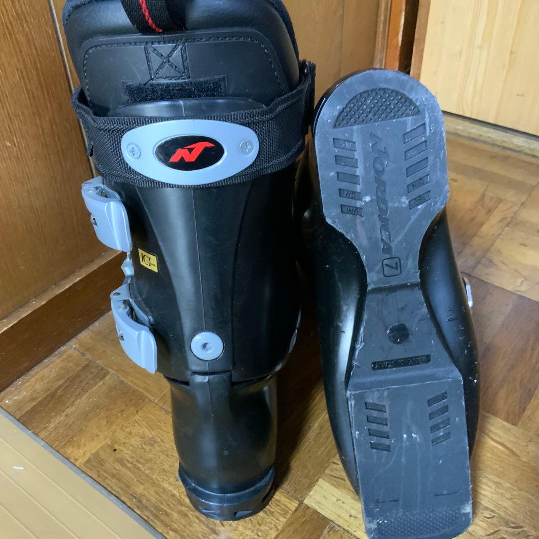 ノルデカスキーブーツ　ドーベルマン130