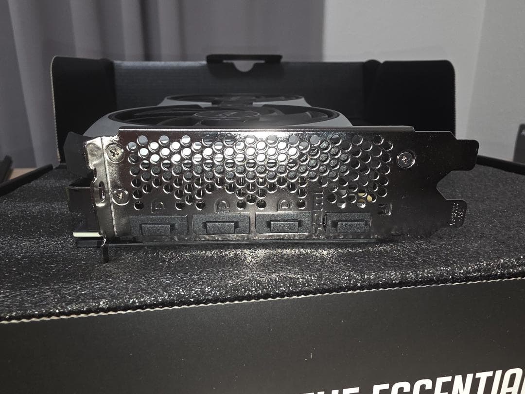 グラフィックボード・グラボ・ビデオカード MSI GeForce RTX 4070 SUPER 12G VENTUS 2X