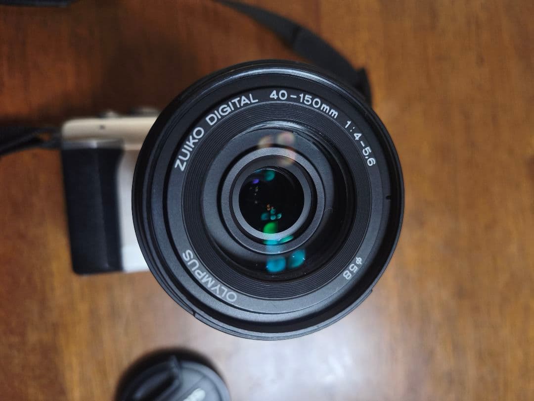 Olympus カメラ 40-150mmレンズ付き