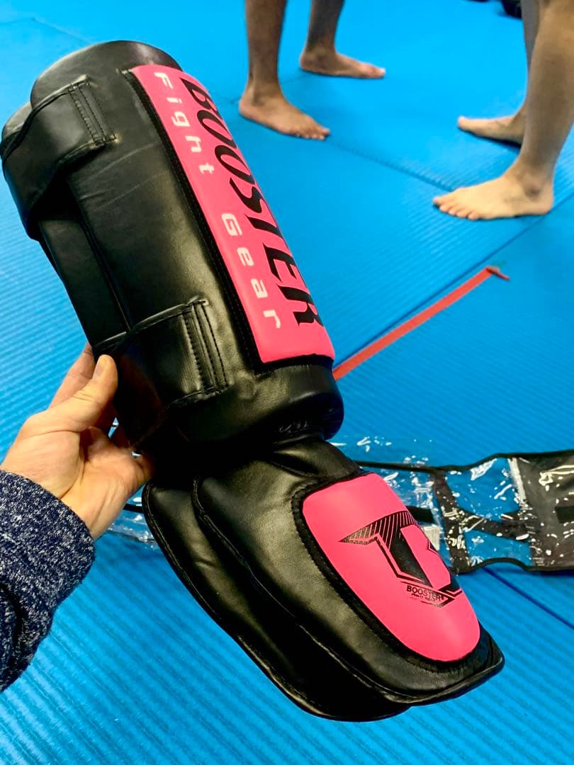 未使用 レガース キックボクシング 脛当て ムエタイ レッグサポーター