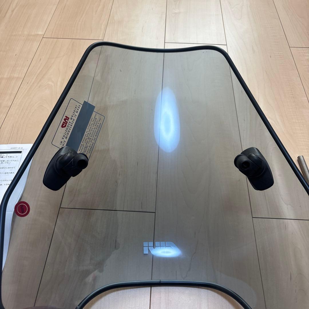 GIVI A604 スクリーン