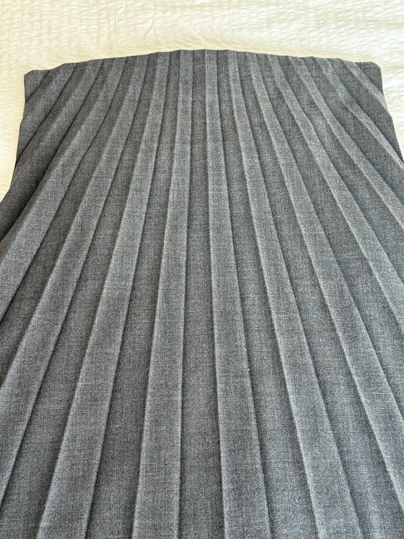 me Issey Miyake グレー プリーツ ノースリーブワンピース