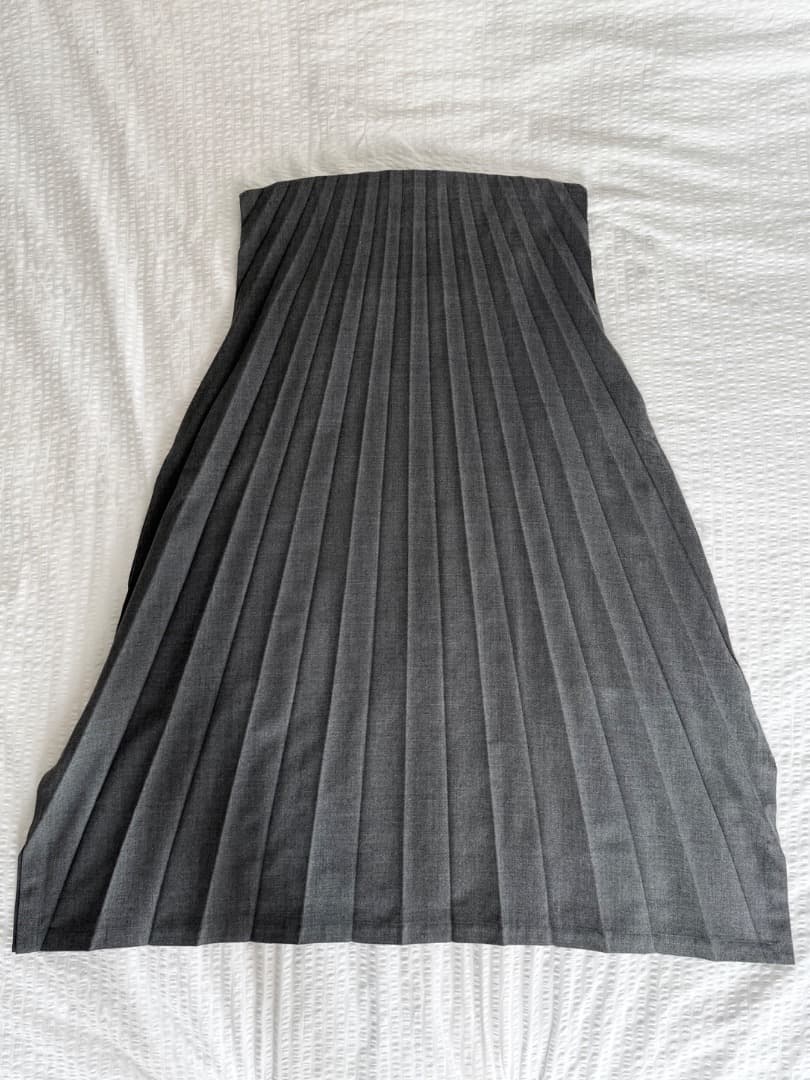 me Issey Miyake グレー プリーツ ノースリーブワンピース