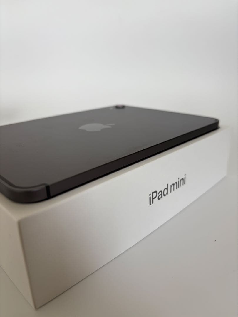 ほぼ新品iPadmini 6 64G Cellularとpencil