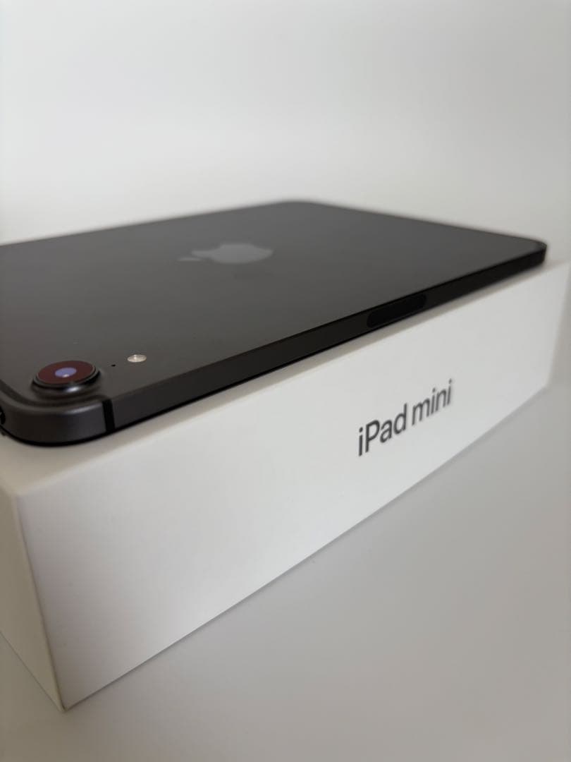 ほぼ新品iPadmini 6 64G Cellularとpencil