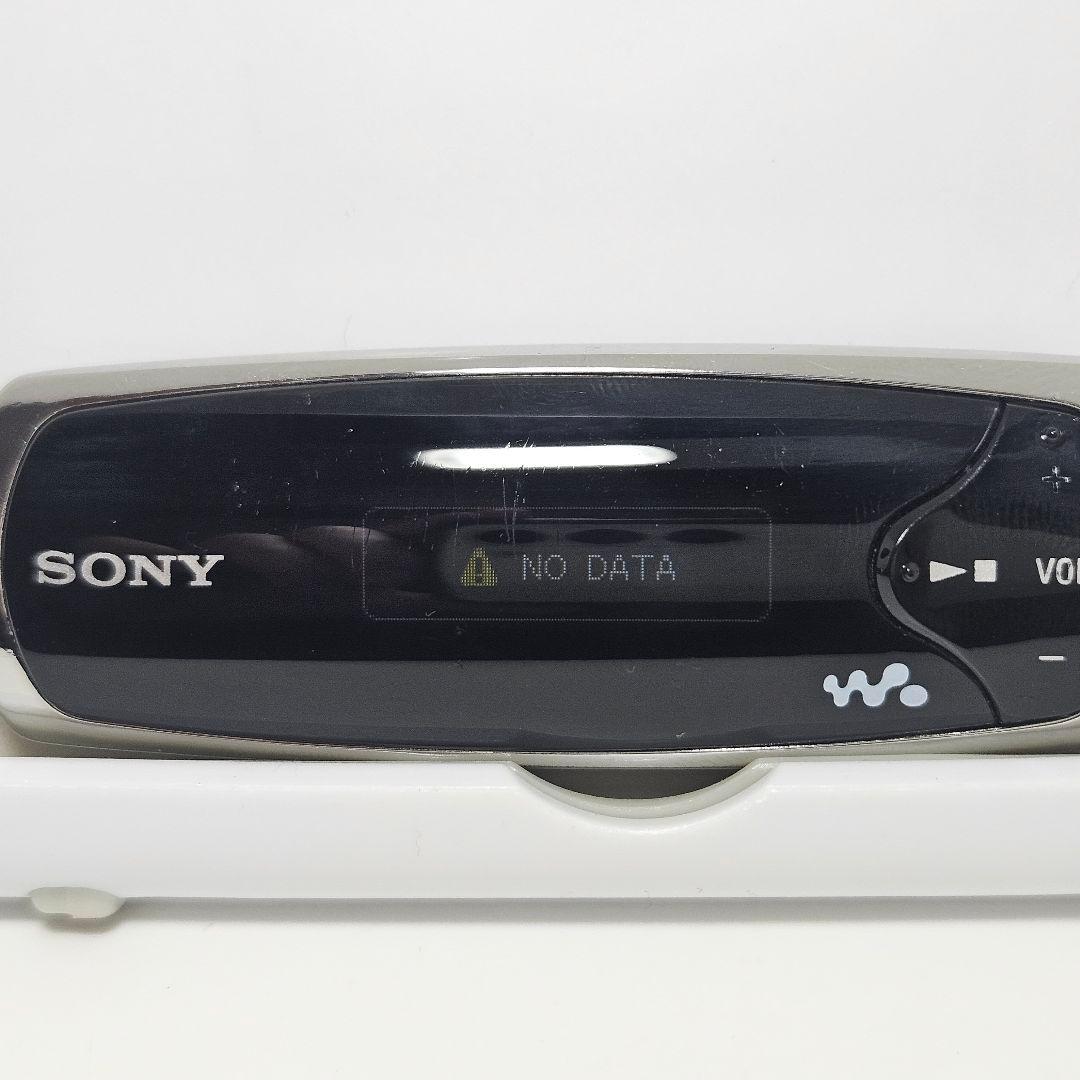 美品 動作品 WALKMAN NW-S705F 2GB ブラック 本体 ケース付