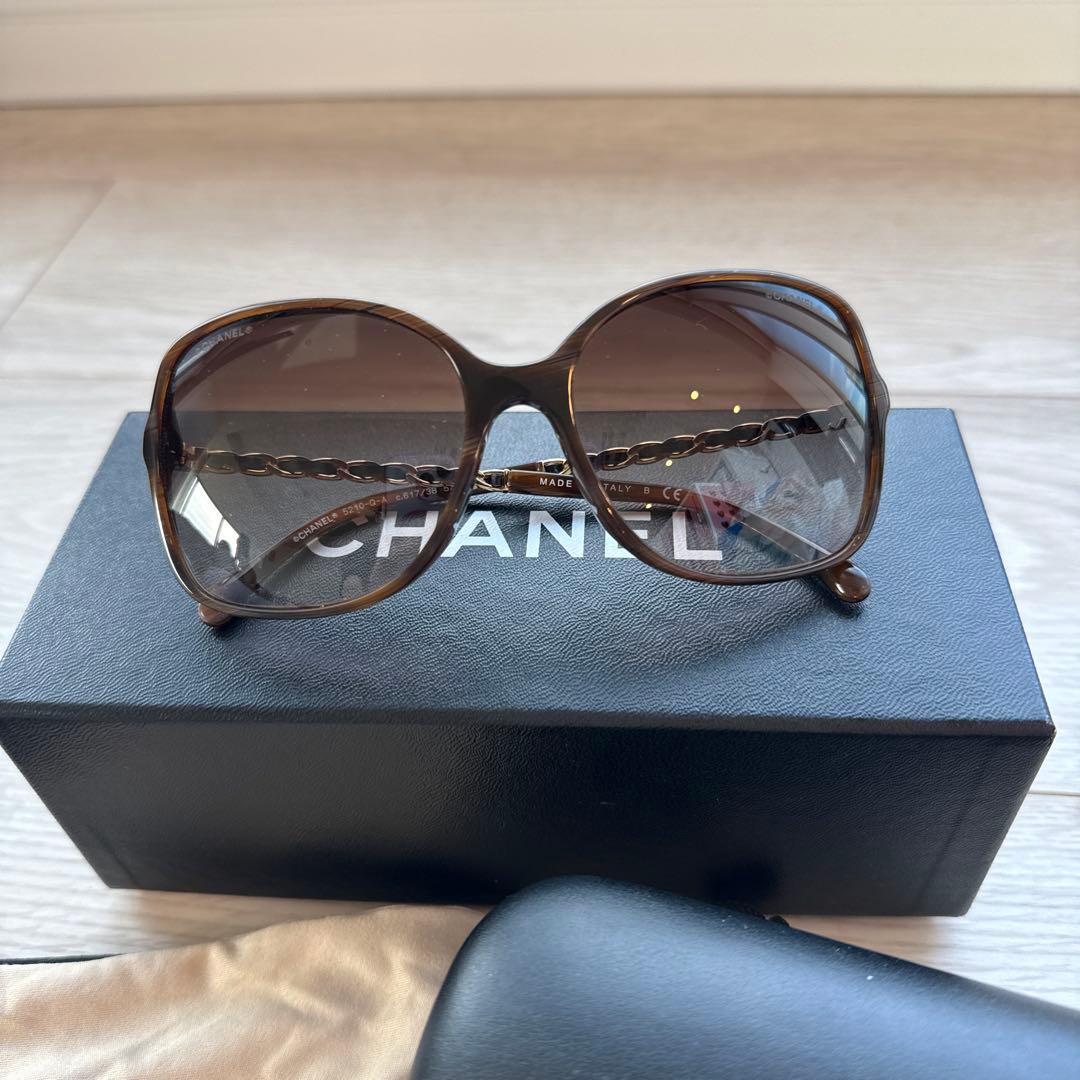 CHANEL ブラウンサングラス