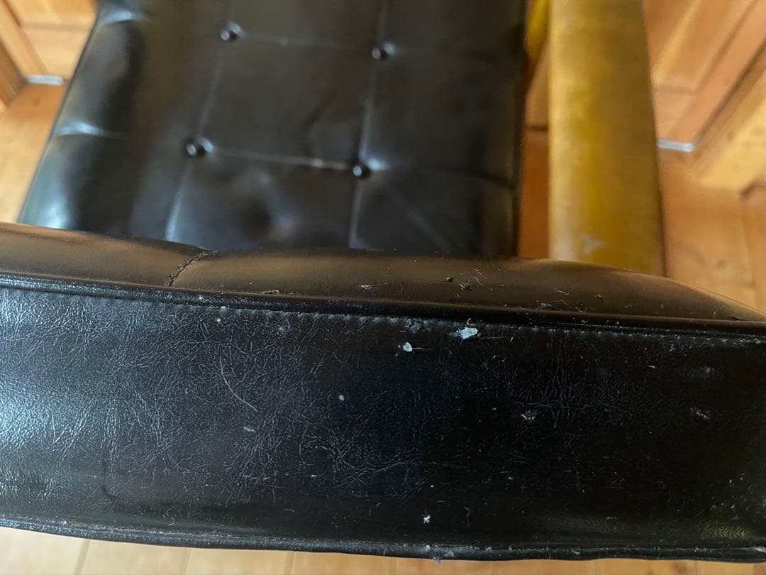 カリモク60 Kチェア 座面破れあり