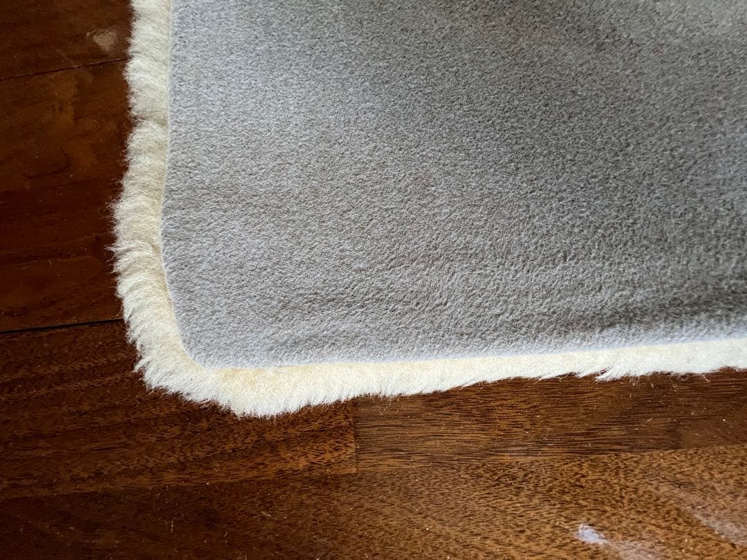 新品のムートンシーツ　布団　毛布 ブラウン　ムートンライフ