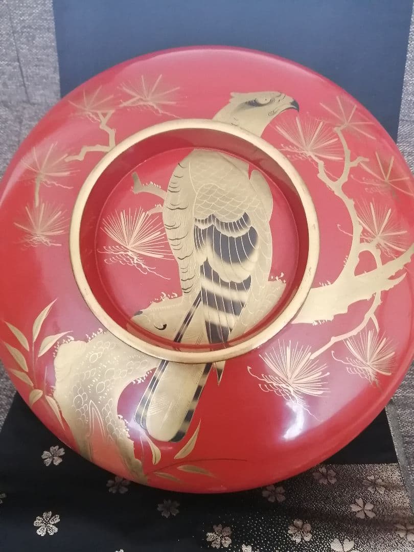 【鷹の絵の大平】