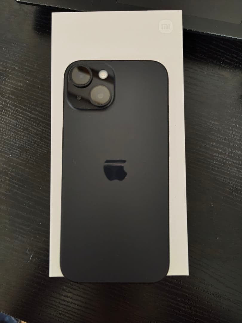 Apple iPhone 15 ミッドナイト SIMフリー　256GB