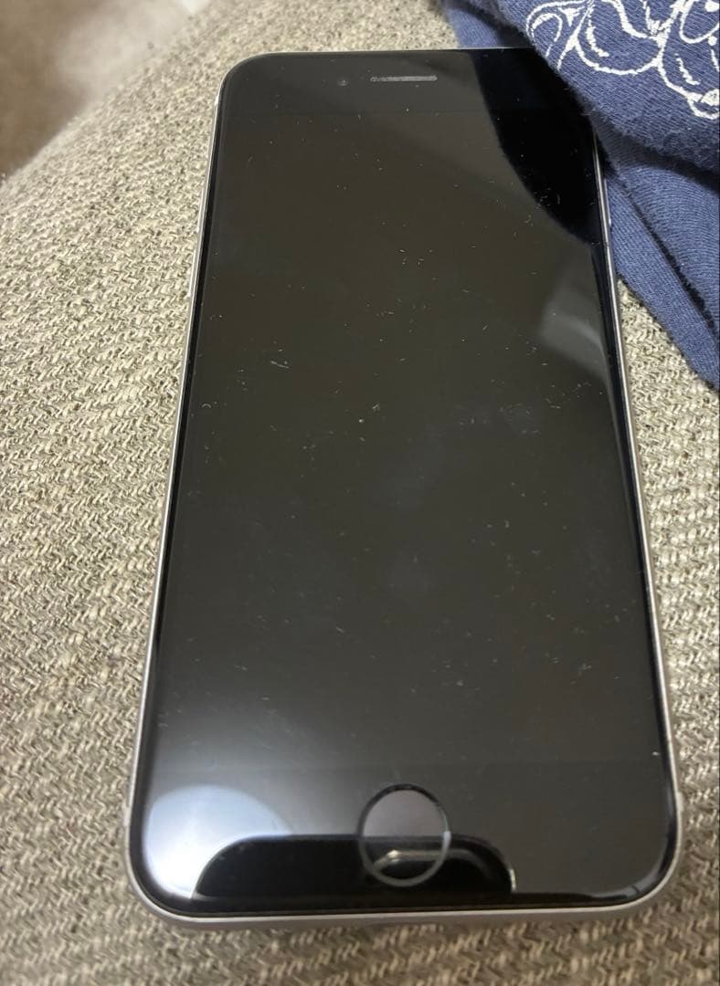 ポ*ン様 iPhoneSE3世代　ジャンク品