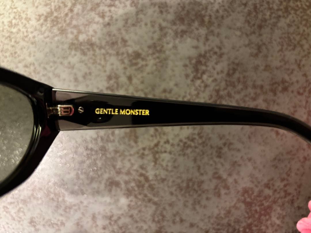 GENTLE MONSTER DADA/ブラック サングラス