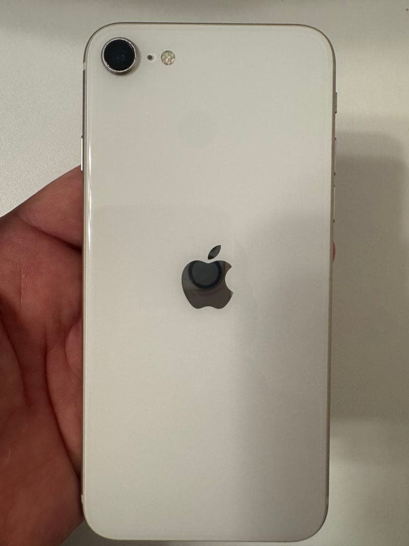 iPhone SE (第3世代) スターライト 128GB SIMフリー 本体