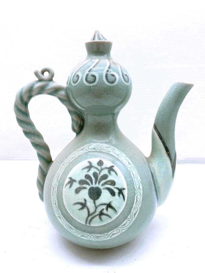 韓国人間国宝 ユへガン 柳海剛 高麗青磁 グリーン 水注 花柄 縄型 水差