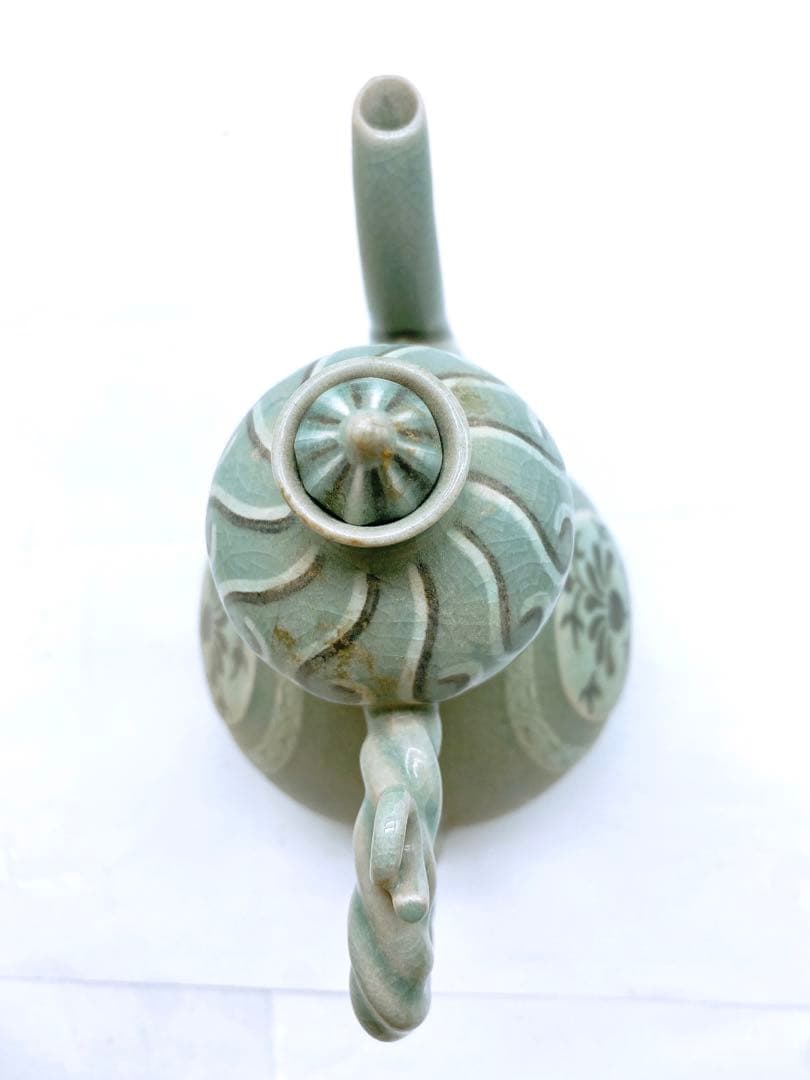 韓国人間国宝 ユへガン 柳海剛 高麗青磁 グリーン 水注 花柄 縄型 水差