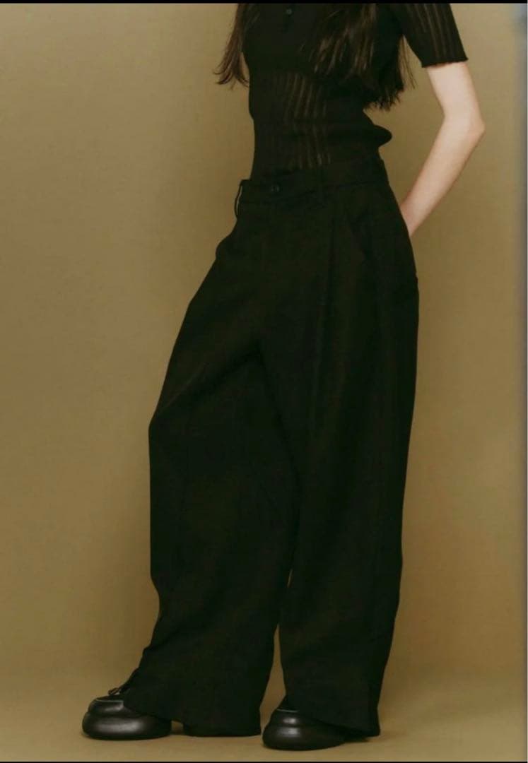 Knuth Marf フロントスリットパンツ 黒