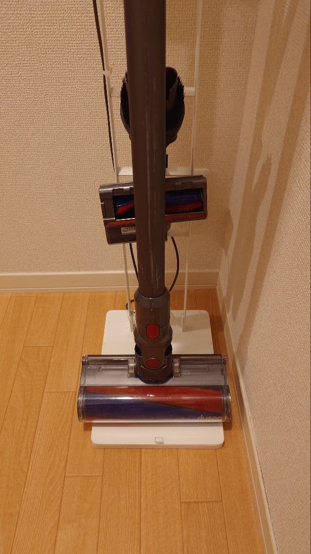 dyson V8 Fluffy+ 本体+山崎実業スタンド