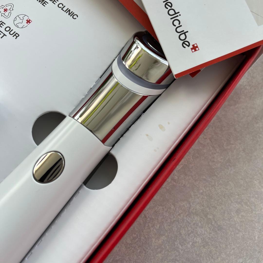 メディキューブ美顔器2本セット