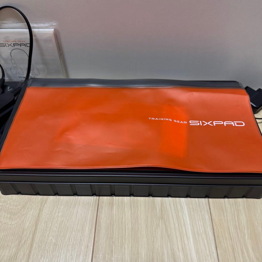 【美品】SIXPAD chest シックスパッド チェスト