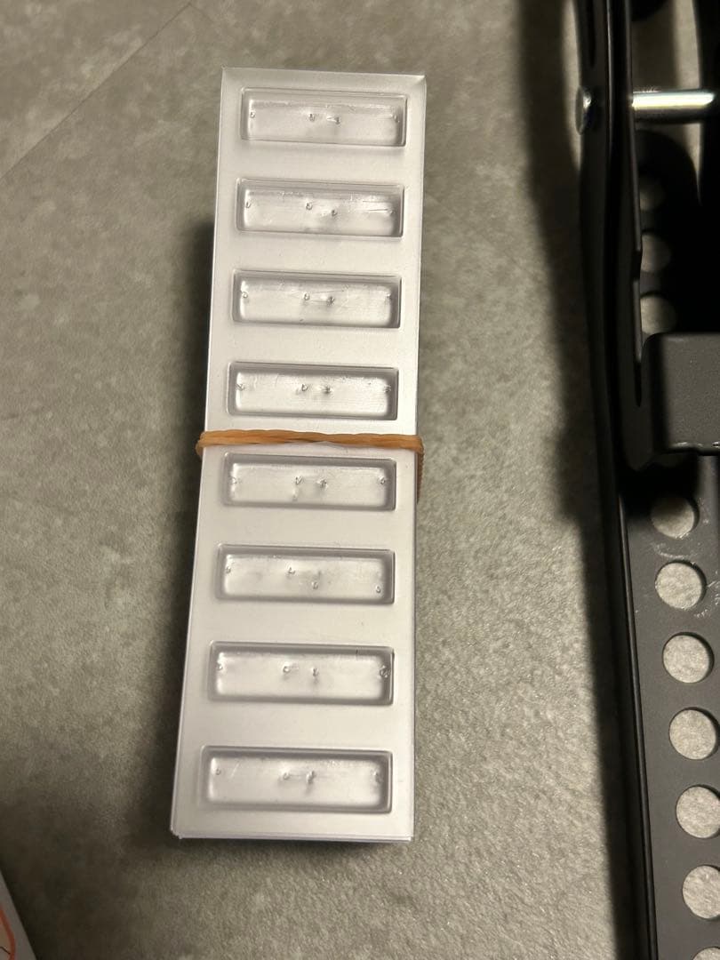 新品　壁美人　Ｌサイズ37-65型対応　ブラック　説明書・付属品あり