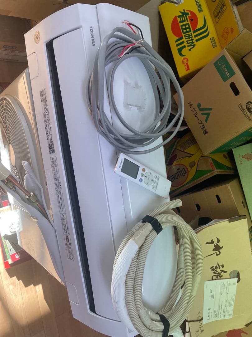 2025年製 TOSHIBA 壁掛け式エアコン本体6畳用 RAS-2214TM