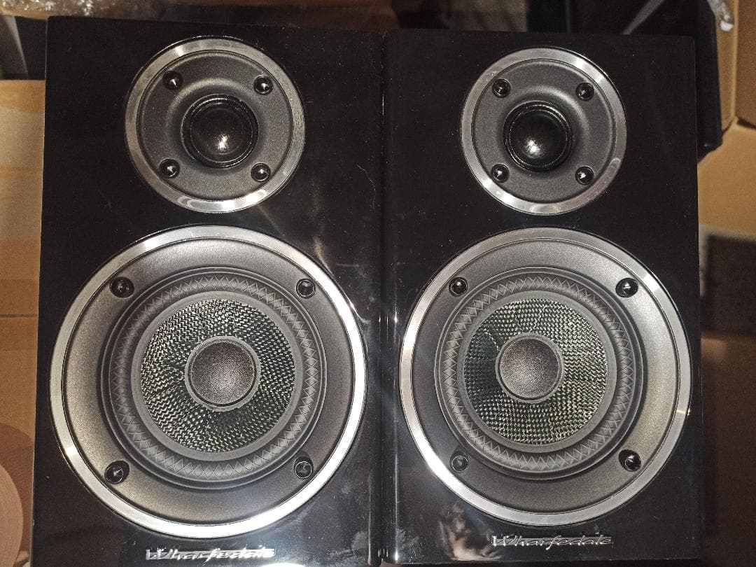 Wharfedale Diamond 210 スピーカー