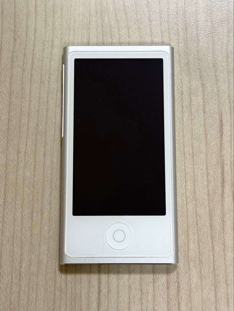 Apple iPod nano 第7世代 シルバー 16GB 本体