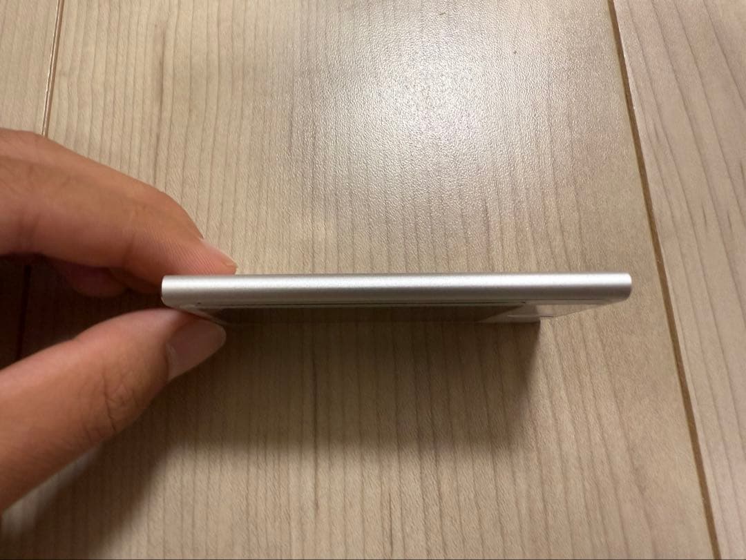 Apple iPod nano 第7世代 シルバー 16GB 本体