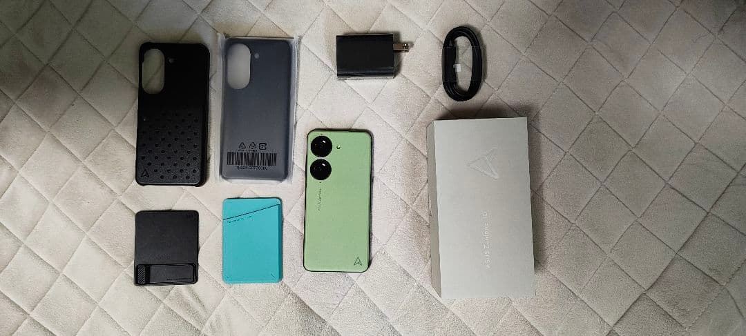 ASUS Zenfone10　オーロラグリーン 8G/256GB