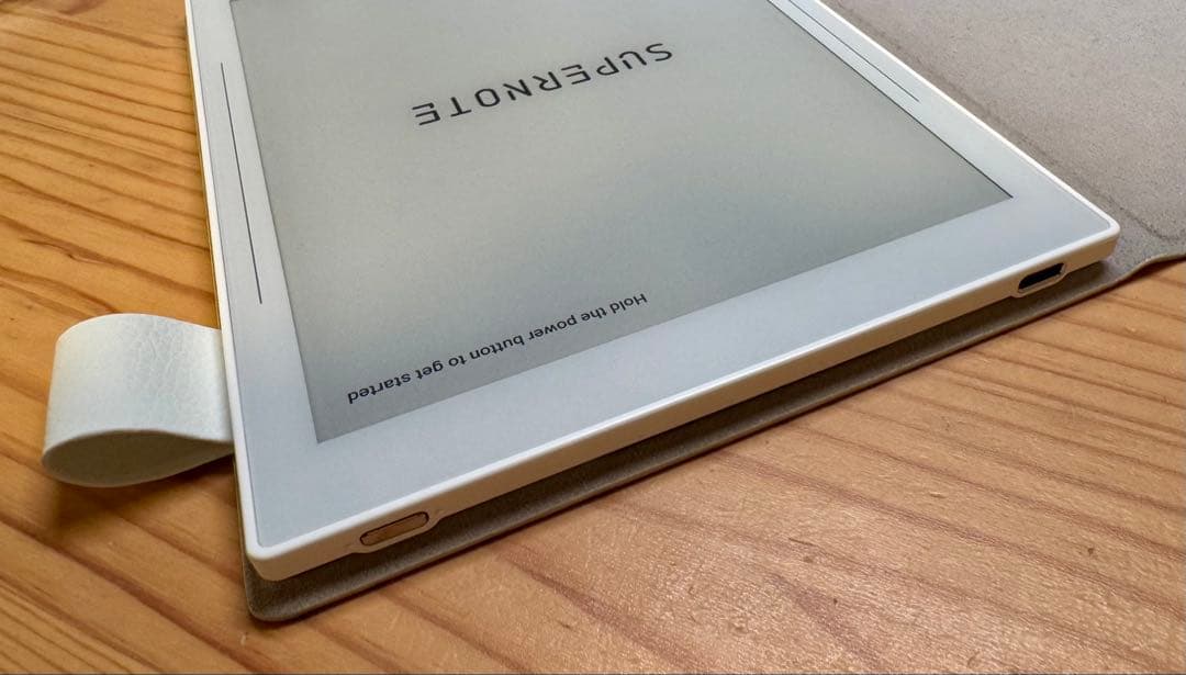 SUPERNOTE Nomad(white) 、純正フォリオ、スタイラスペン