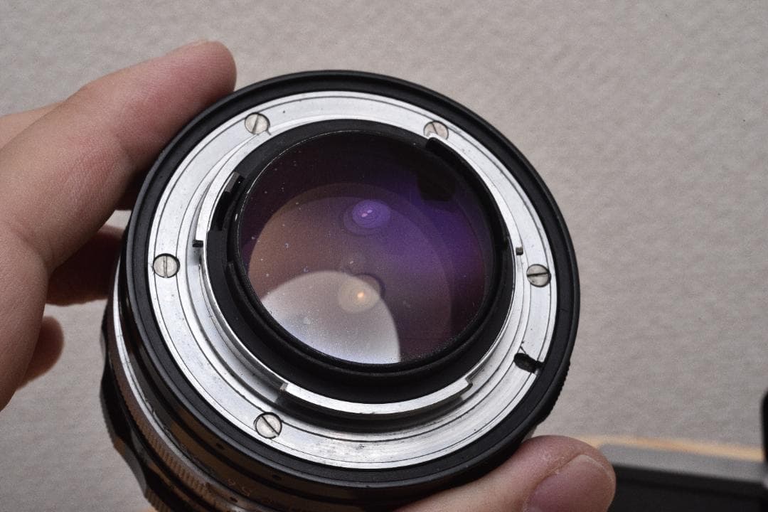 Nikon F 一眼レフカメラ Nikkor-S Auto 50mmレンズ付き