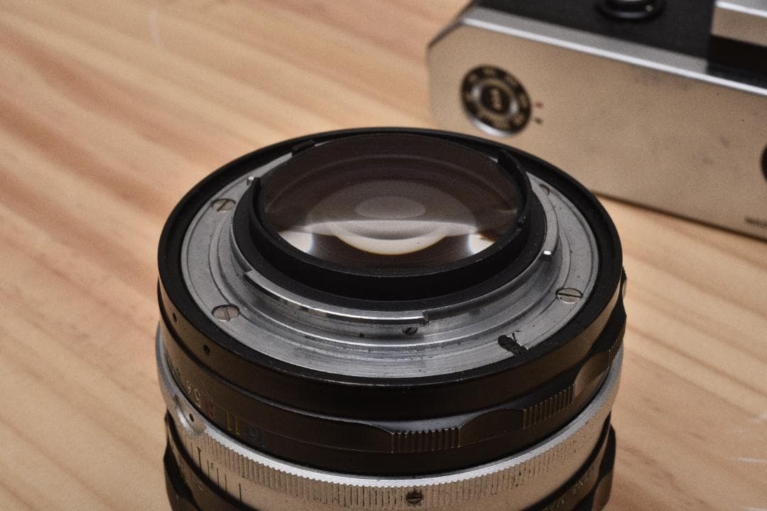 Nikon F 一眼レフカメラ Nikkor-S Auto 50mmレンズ付き