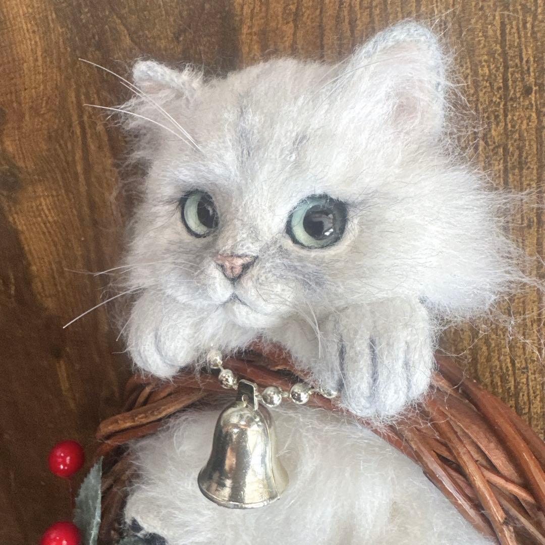 羊毛フェルト 猫 チンチラシルバー 猫リース クリスマス