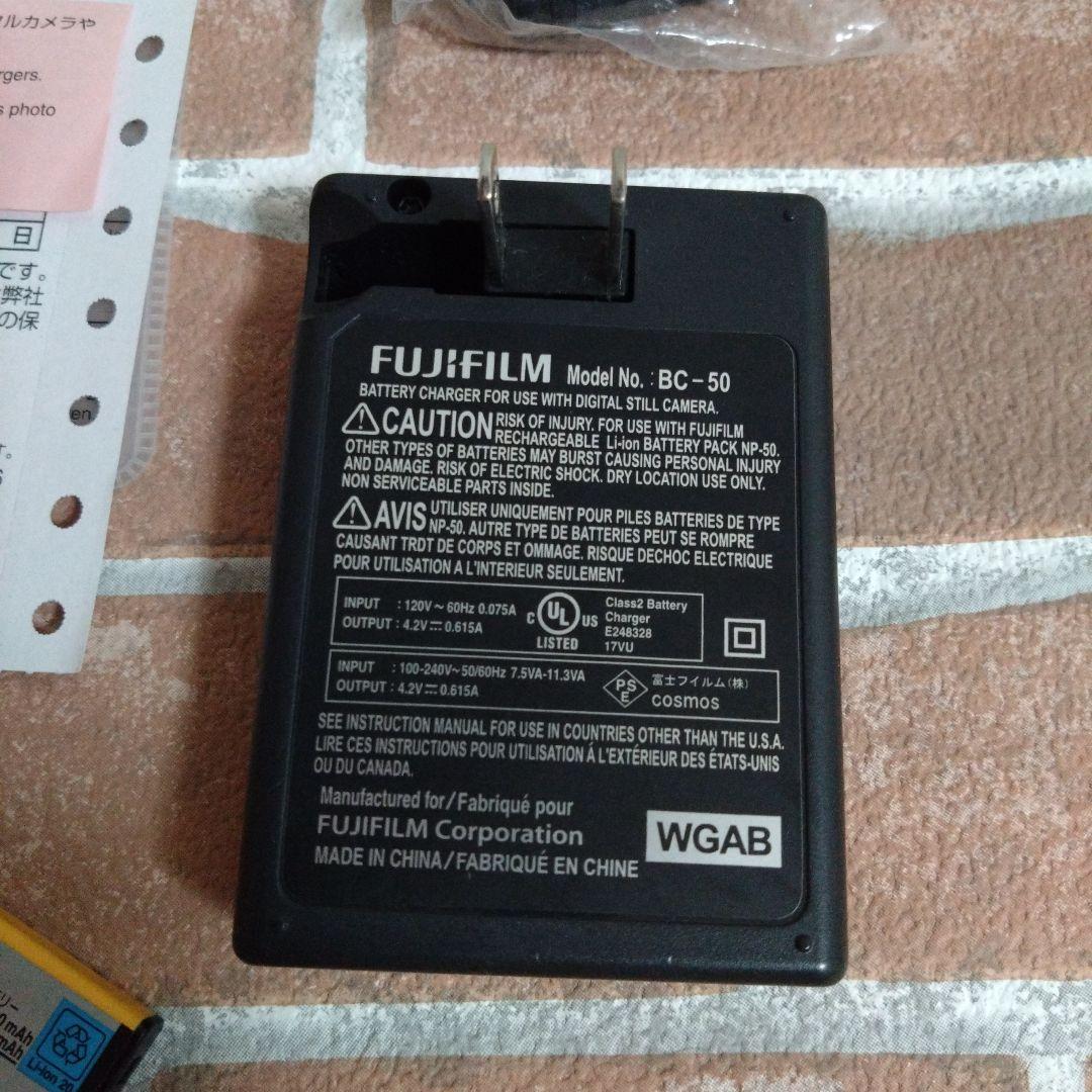 FUJIFILM FINEPIX F60fd デジタルカメラ　デジカメ